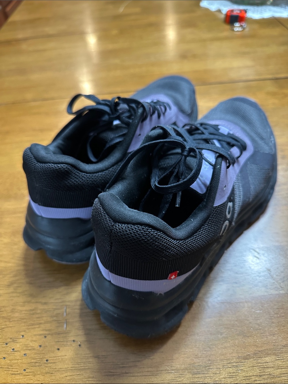 On Running Women's Gray and Lavender Cloud Trainers - Picture 6 of 6